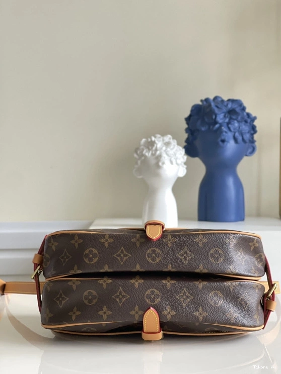 Affordable VUITTON Saumur LOUIS bag-28*11*20CM 0825